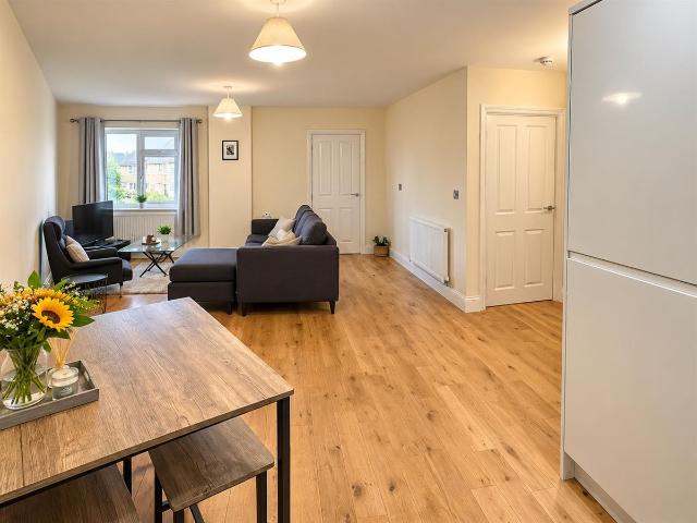 Ashton Drive, Bristol BS3, 2 bed flat to rent, £1,500 pcm | PrimeLocation