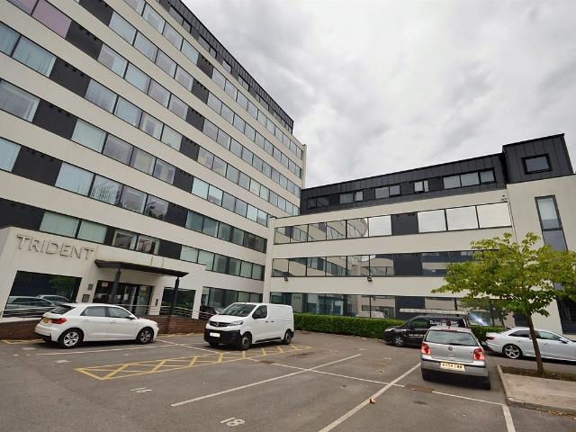 Ashton Lane, Sale M33, 2 bed flat to rent, £1,200 pcm | PrimeLocation
