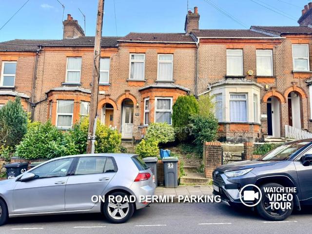 Ashton Road, Luton, LU1 4 bed terraced house to rent £1,800 pcm £415 pw