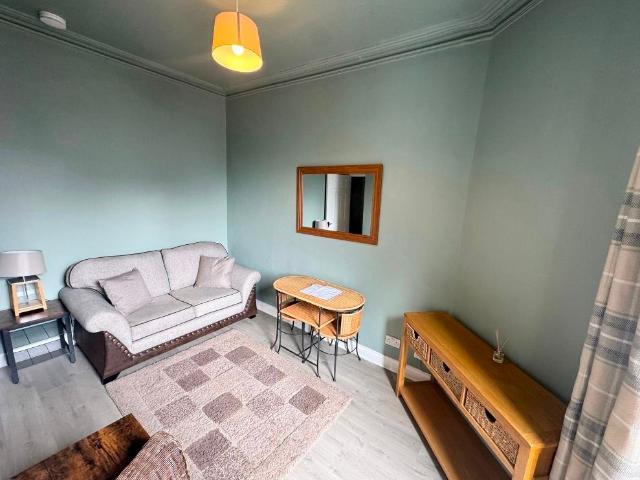 Ashvale Place, Aberdeen AB10, 1 bed flat to rent, £500 pcm | PrimeLocation