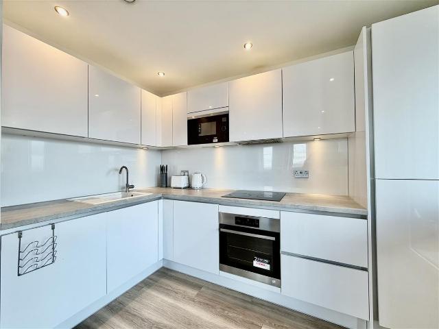 Ashwell House, Healum Avenue, Southall UB2, 1 bed flat to rent, £1,750 pcm | PrimeLocation