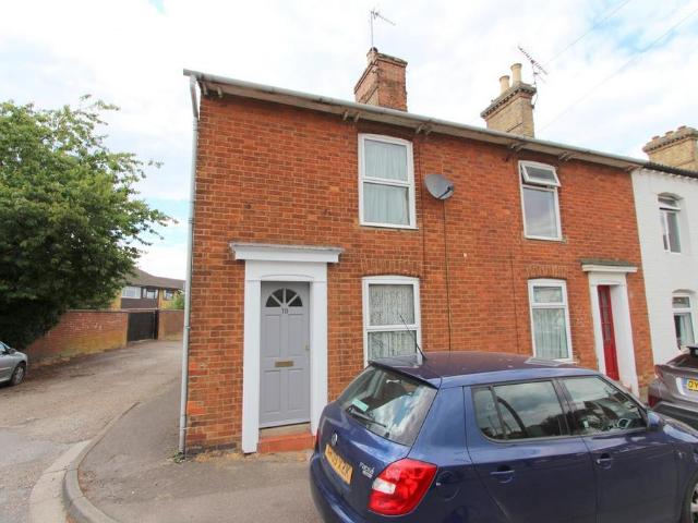 Ashwell Street, Leighton Buzzard 2 bed house to rent £1,100 pcm £254 pw