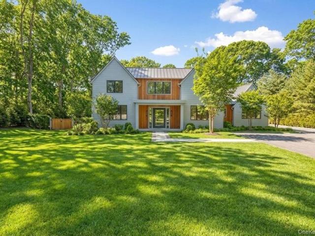 Ashwood Ct, Southampton, Home For Sale