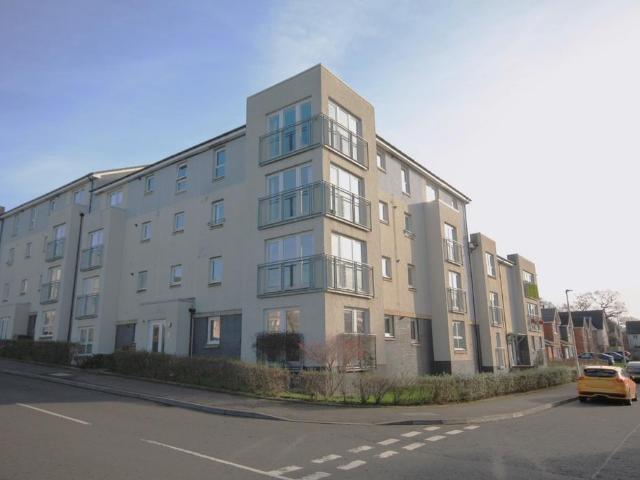 Ashwood Gait, Clermiston, Edinburgh. 2 bed flat to rent £1,235 pcm £285 pw