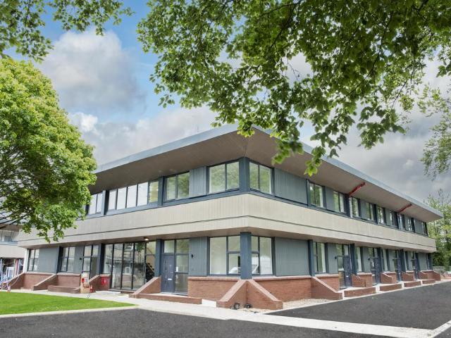 Ashwood Way, BASINGSTOKE, RG23 1 bed apartment to rent £1,075 pcm £248 pw