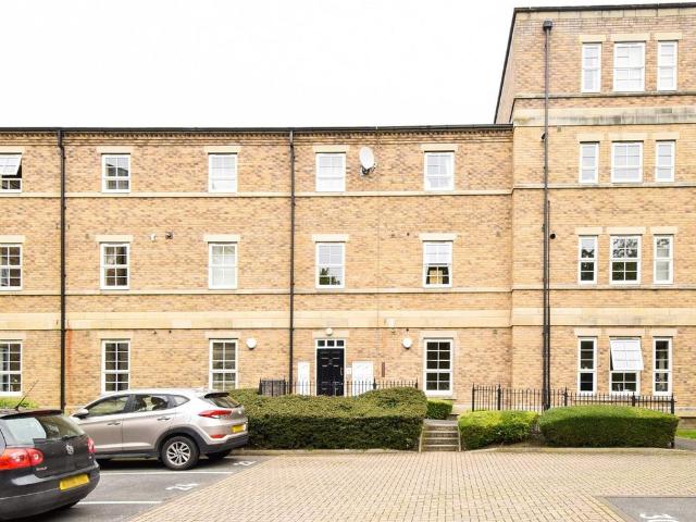 Ash Chaloner Green, Wakefield WF1, 1 bed flat to rent, £795 pcm | PrimeLocation