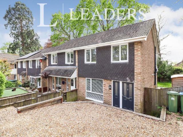 Ash Close, SO19 3 bed semi detached house to rent £1,550 pcm £358 pw