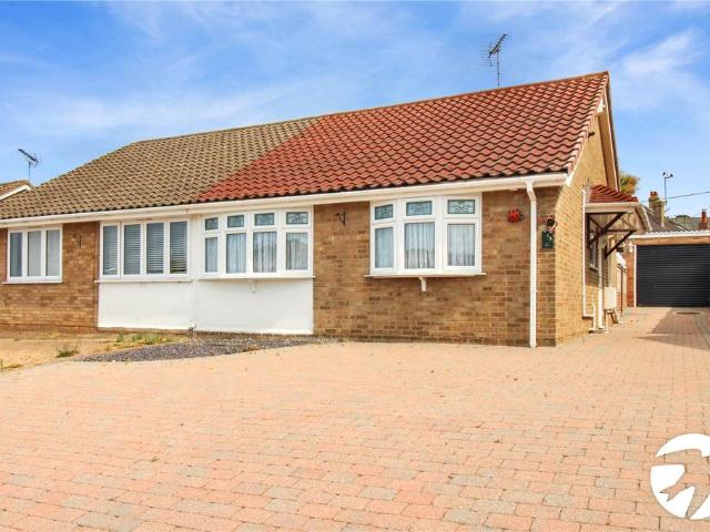 Ash Crescent, Higham, Rochester. 2 bed bungalow to rent £1,600 pcm £369 pw