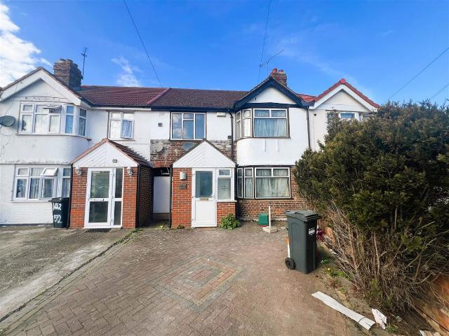 Ash Grove, Heston TW5, 4 bed terraced house to rent, £2,800 pcm | PrimeLocation