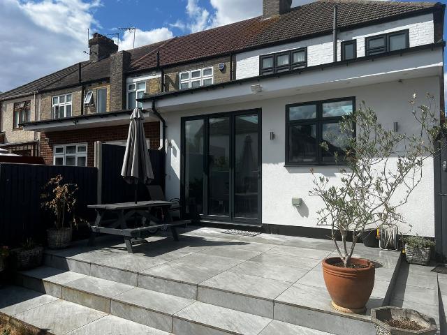 Ash Grove, Palmers Green N13, 4 bed semi detached house to rent, £3,500 pcm | PrimeLocation