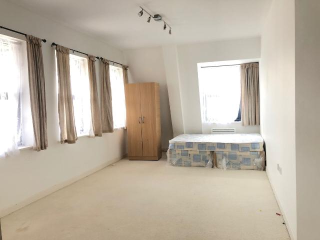 Ash House, 1 3 Station Road, Ashford, Middlesex TW15, Ashford, 1 bed flat to rent, £1,200 pcm | PrimeLocation