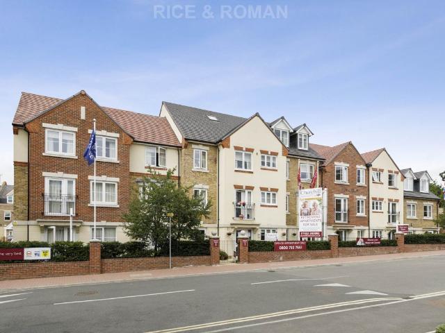 Ash Lodge, Walton On Thames KT12, 2 bed flat to rent, £2,000 pcm | PrimeLocation