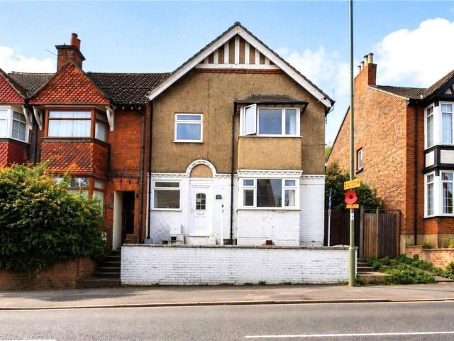 Ash Road, Aldershot, Hampshire GU12, 2 bed flat to rent, £1,350 pcm | PrimeLocation