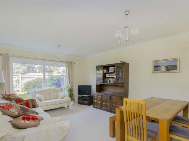 Ash Tree Close, KT6, London