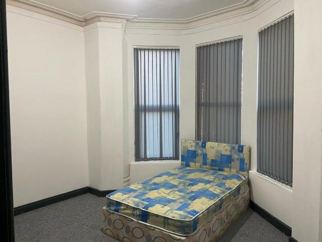 Ash Tree Road, Manchester M8, Studio to rent, £795 pcm | PrimeLocation