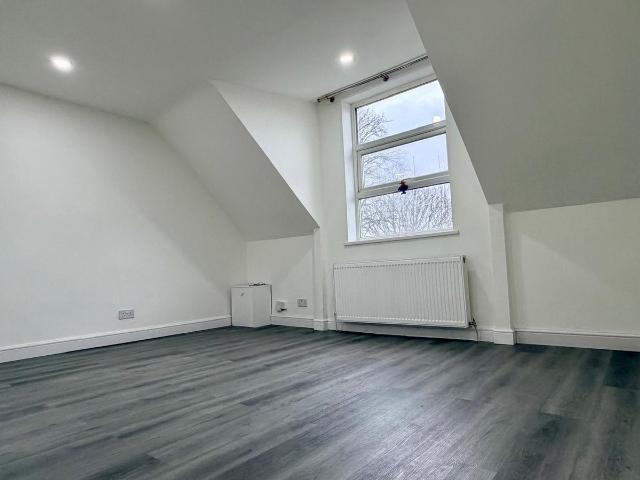Ash Tree Road, Crumpsall, Manchester M8, 1 bed flat to rent, £795 pcm | PrimeLocation