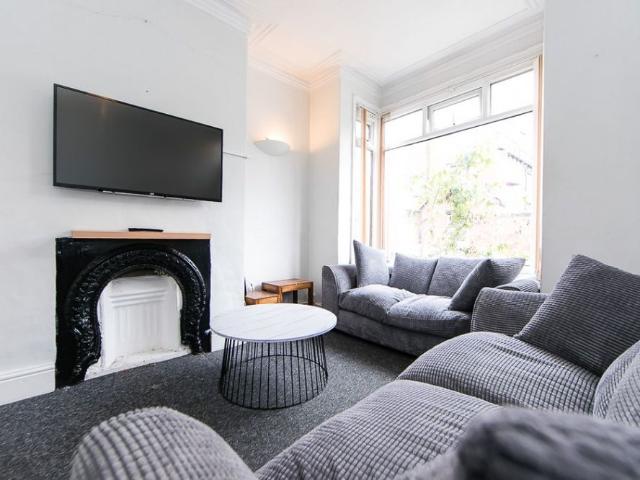 Ash View, Headingley, Leeds