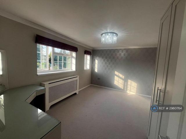 Ashampstead Road, Reading, RG30 2 bed terraced house to rent £1,800 pcm £415 pw