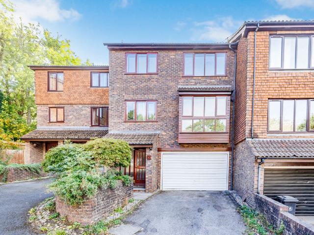 Ashbourne Square, Northwood HA6, 4 bed terraced house to rent, £4,000 pcm | PrimeLocation