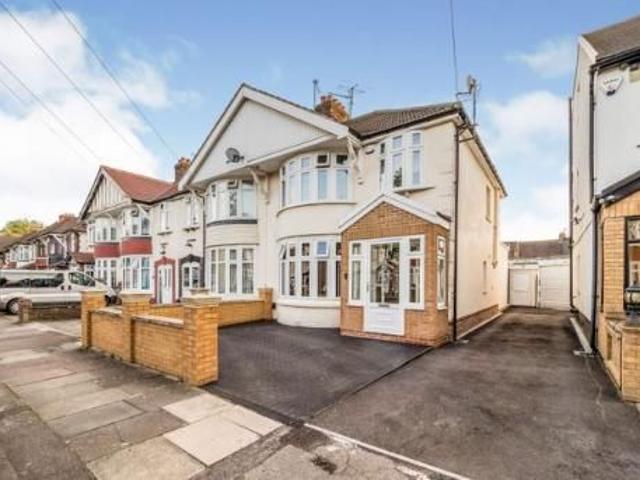 Ashburton Avenue, Barking, Ilford, London IG3, 3 bed detached house to rent, £2,643 pcm | PrimeLocation