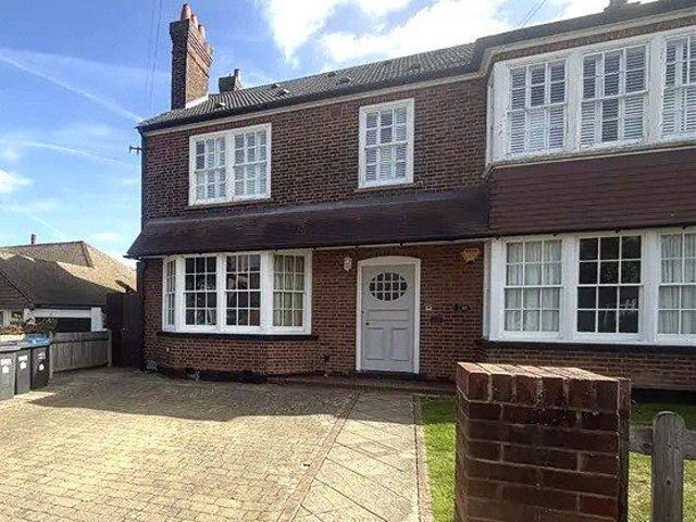 Ashburton Road, Croydon, CR0 4 bed flat to rent £2,500 pcm £577 pw