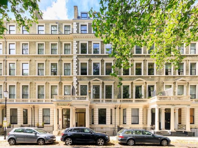 Ashburn Gardens, Gloucester Road SW7, Studio to rent, £2,401 pcm | PrimeLocation