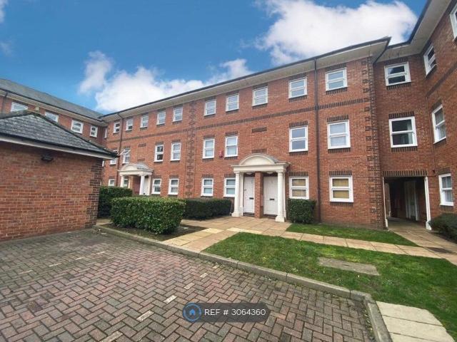 Ashburnham Road, Bedford MK40, 2 bed flat to rent, £1,400 pcm | PrimeLocation