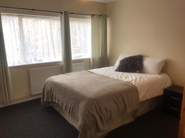 Ashby, Eaglestone MK6 1 bed in a house share to rent £650 pcm £150 pw