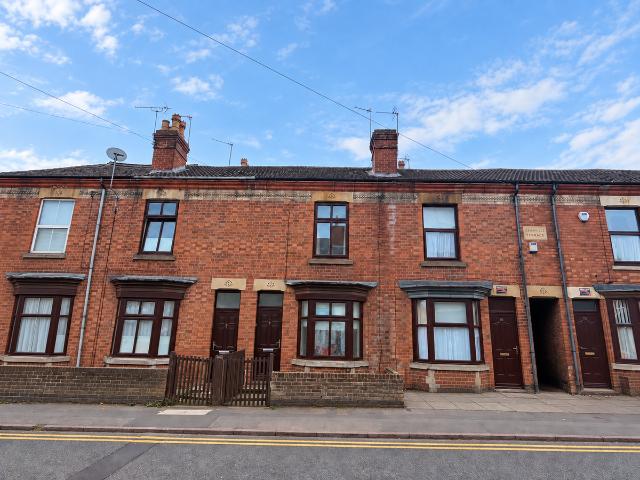 Ashby Road, Loughborough LE11, 2 bed terraced house to rent, £975 pcm | PrimeLocation