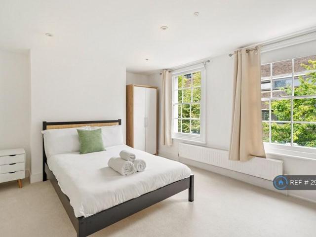 Ashby Street, London, EC1V 4 bed terraced house to rent £5,500 pcm £1,269 pw