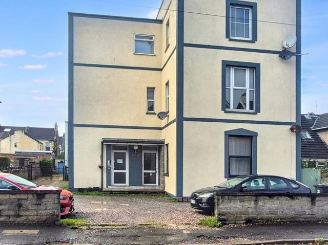Ashcombe Road, Weston Super Mare BS23, 2 bed flat to rent, £995 pcm | PrimeLocation