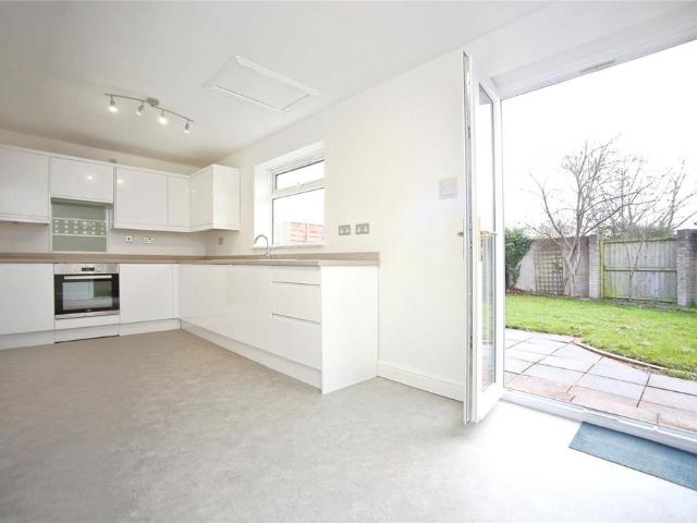 Ashcot Mews, Up Hatherley. 4 bed detached house to rent £1,995 pcm £460 pw