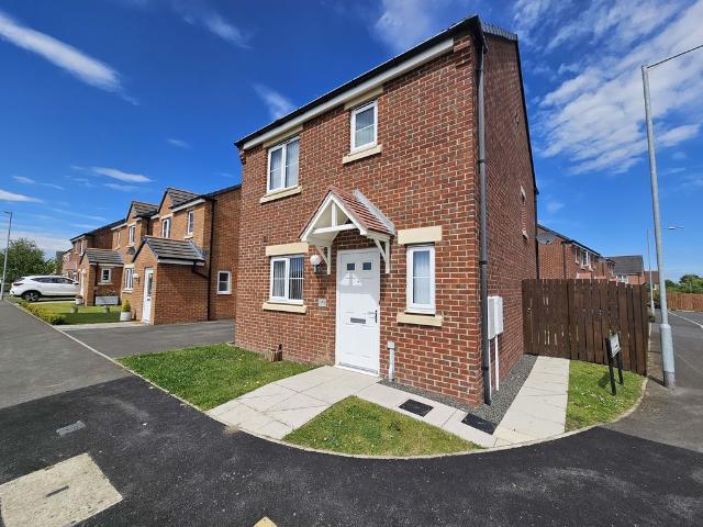 Ashcroft, Newcastle Upon Tyne NE20, 3 bed detached house to rent, £1,750 pcm | PrimeLocation