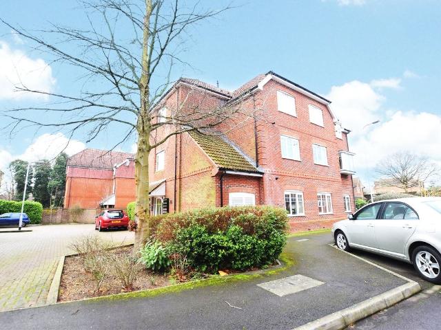 Ashdene Gardens, Reading, Berkshire RG30, 2 bed flat to rent, £1,450 pcm | PrimeLocation