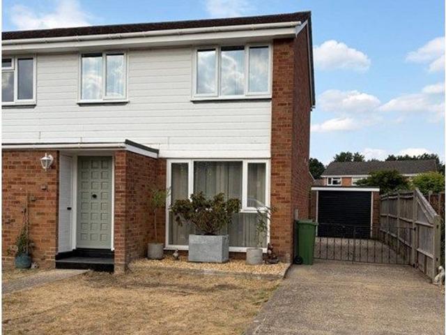 Ashdown Avenue, Farnborough GU14, 3 bed semi detached house to rent, £2,095 pcm | PrimeLocation