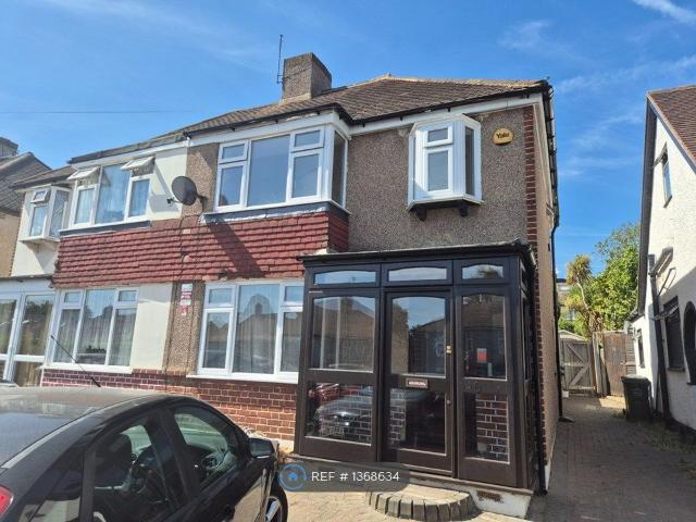 Ashen Drive, Dartford DA1, 3 bed semi detached house to rent, £2,000 pcm | PrimeLocation