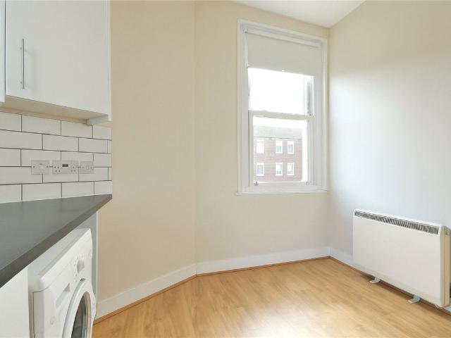 Ashenden Road, Homerton E5, 1 bed flat to rent, £1,250 pcm | PrimeLocation