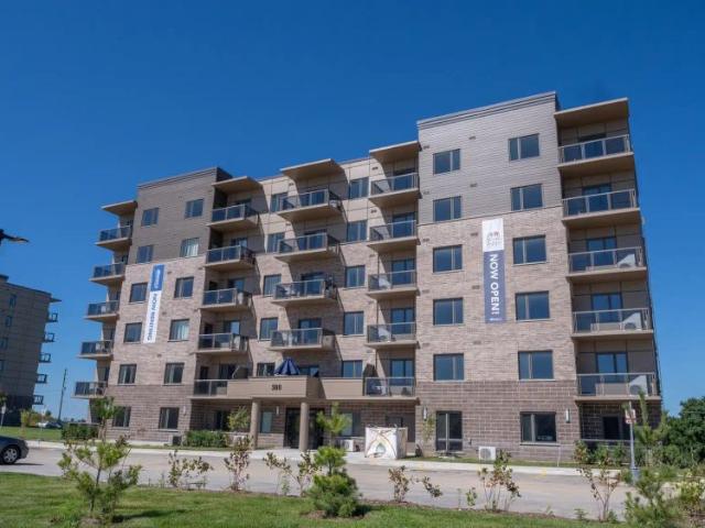 Asher Village Apartments — Metro