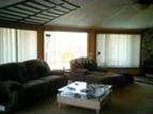 Asheville 2 bedrooms 2.5 bathrooms charming home