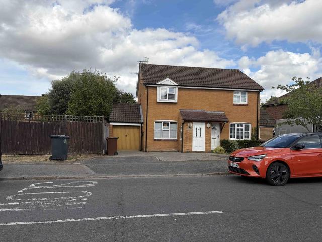 Ashfield Avenue, Bushey WD23, 3 bed semi detached house to rent, £2,000 pcm | PrimeLocation
