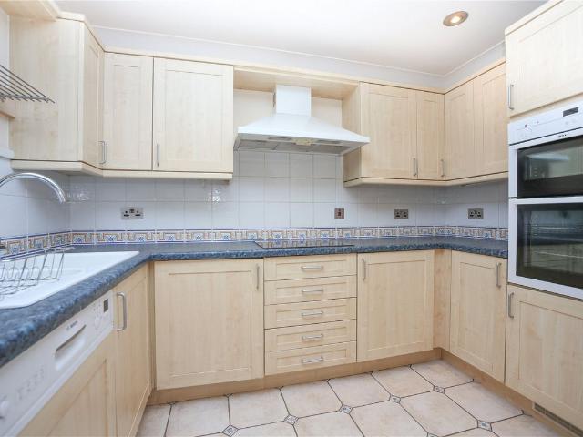 Ashfield House, Bayshill Lane, Cheltenham, Gloucestershire GL50, 2 bed flat to rent, £1,350 pcm | PrimeLocation