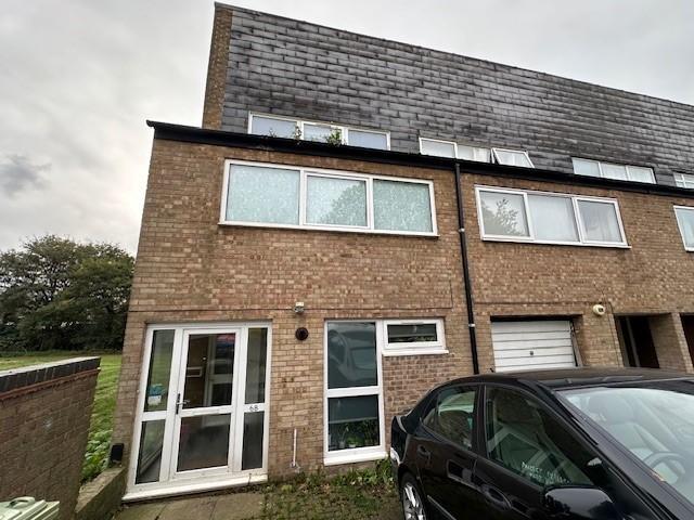 Ashfield, Milton Keynes, MK14 1 bed in a house share to rent £650 pcm £150 pw