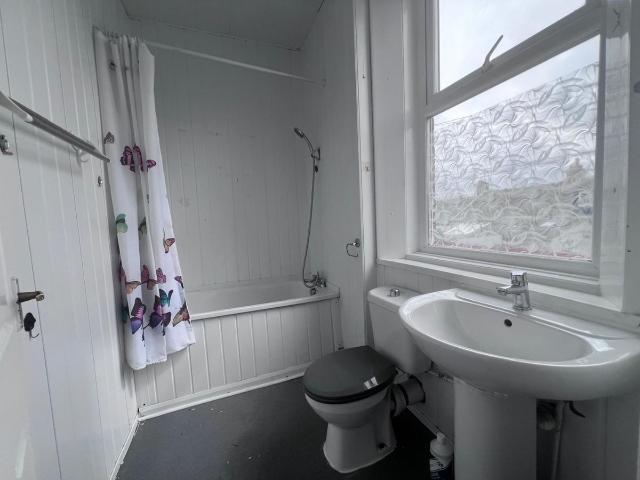 Ashfield Road, Gosforth NE3, 2 bed flat to rent, £900 pcm | PrimeLocation