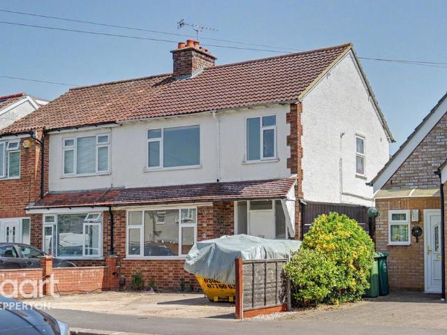 Ashford Crescent, Ashford 3 bed semi detached house to rent £2,250 pcm £519 pw