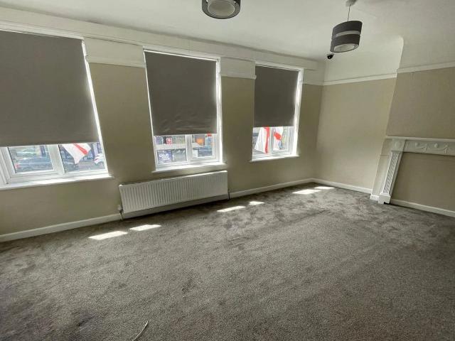 Ashford, London TW15, 2 bed flat to rent, £1,800 pcm | PrimeLocation