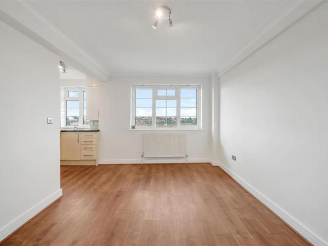 Ashford Road, London 1 bed flat to rent £1,695 pcm £391 pw