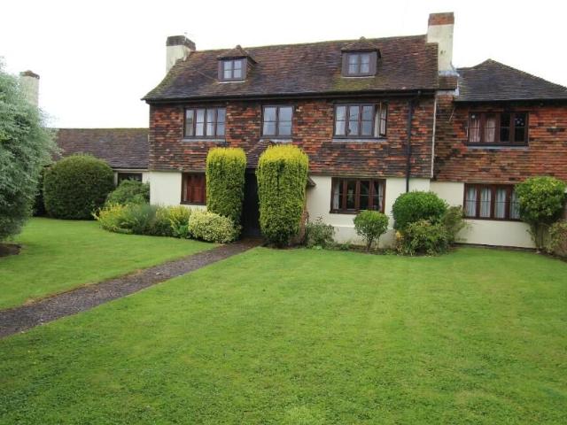 Ashford TN26, 4 bed detached house to rent, £2,000 pcm | PrimeLocation