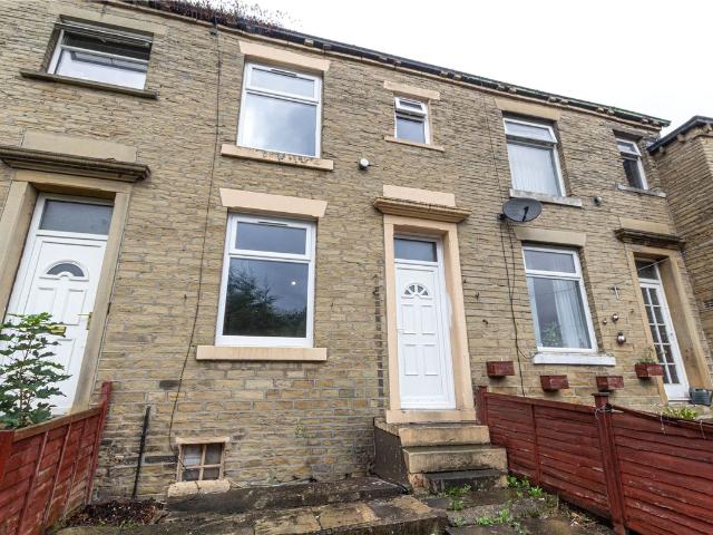 Ashgrove Terrace, Brighouse, West Yorkshire HD6, 2 bed terraced house to rent, £895 pcm | PrimeLocation