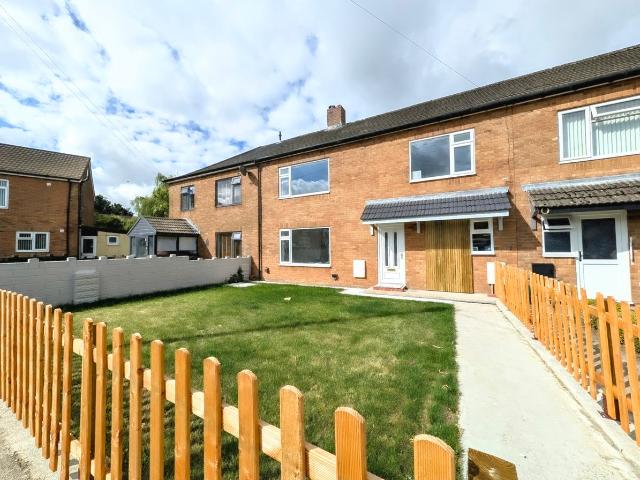 Ashgrove, Llanharry, Pontyclun CF72, 4 bed terraced house to rent, £1,500 pcm | PrimeLocation