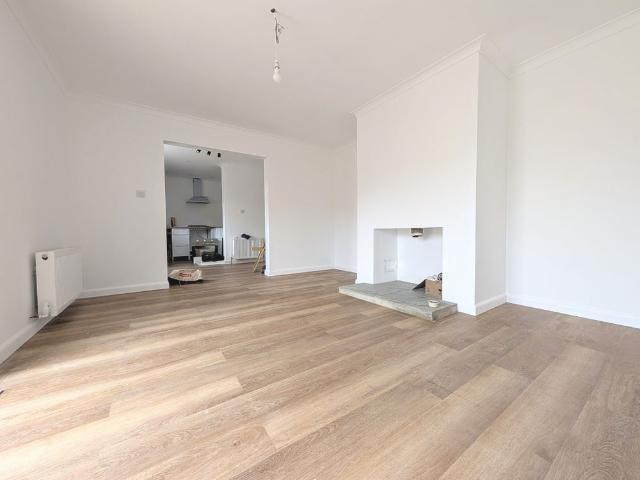 Ashgrove, Pontyclun, Llanharry